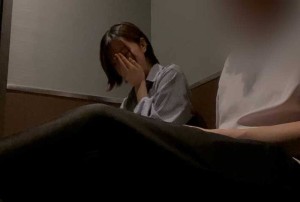 FC2-PPV-4597518 [嘿啊啊！ 】 一名 18 岁的排球俱乐部球员生平第一次展示他的完整鸡巴，并给了他手交和口交哈哈在线观看