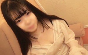 FC2-PPV-4712596 【黑髮x娃娃臉】在中目黑的立飲吧遇到的150cm矮個美少女♡盡情享受她那120分擁抱後被中出的柔軟身體！在线观看