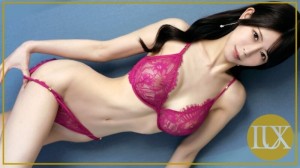 „Luxury TV 1829 Beauty Clinic Rezeptionistin Miho, 25 Jahre alt. Hinter ihrem ruhigen Auftreten verbirgt sich ein verborgenes Verlangen. Sie war nie damit zufrieden, nur eine Sexfreundin zu sein, und als sie sich für einen Videodreh für Erwachsene bewirbt, entdeckt sie zum ersten Mal neue Dinge …“: MGS Video Prestige GroupAdult Video Distribution Site在线观看