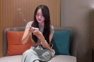 今天花重金约了个极品外围-老王