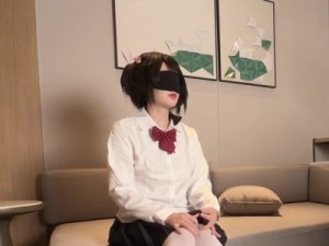 裸贷的女大为买包包献出肉体-小悦悦