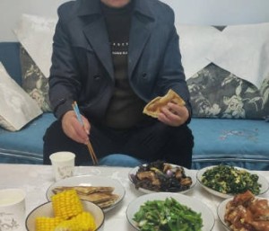 酒后跟公公乱 伦被内射