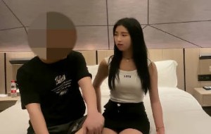 骚浪少女千娇百媚加钱无套意犹未尽-推车探花