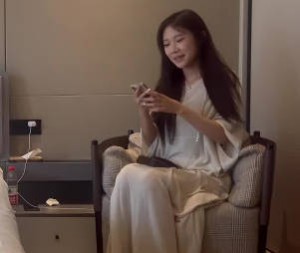 今天约了一个刚下海的清纯大学生-没座哥