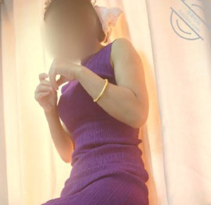 报答独自抚养我的妈妈最好的方式就是把鸡巴插进她的阴道