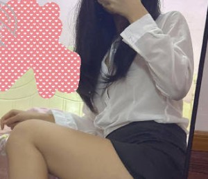 无套让我哥后入射了我一屁股