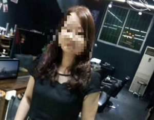 附近人加的熟女人妻老公半年多没操她便宜我了