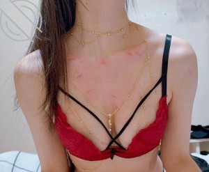 骚货表妹准备乳链让我射了一次又一次