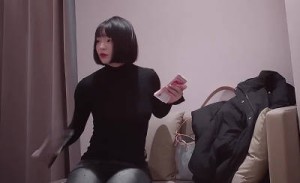 今天约了个前凸后翘的短发御姐-老登