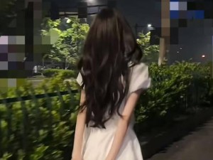 颠勺大长腿表妹结果她潮喷弄坏了我的手机
